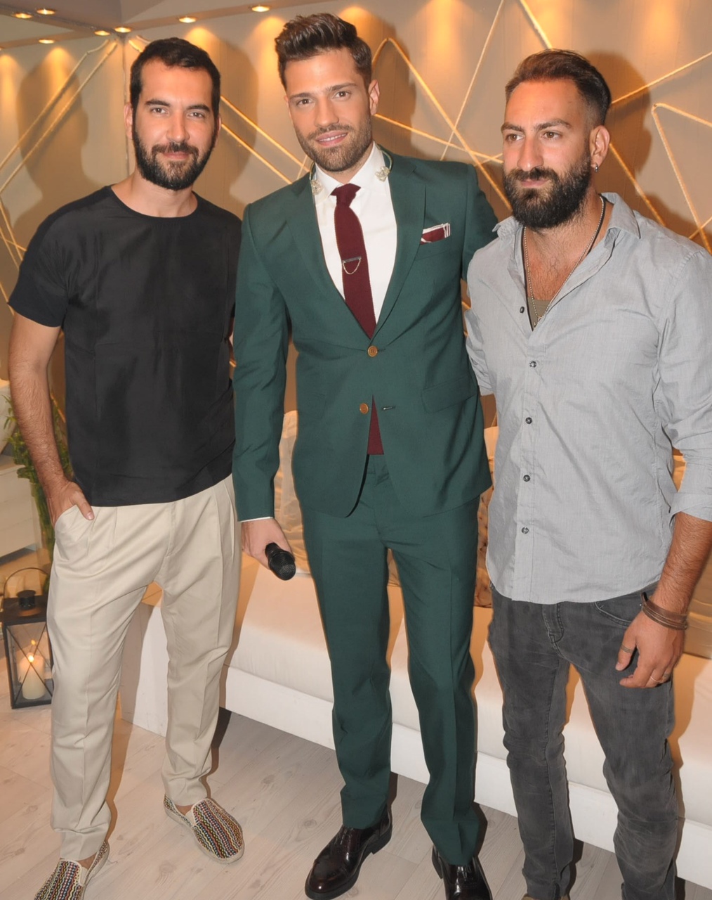 Dimitris Petrou Sxediastis Dimitris Sarantou Hair Stylist ston Konstantino Argiro