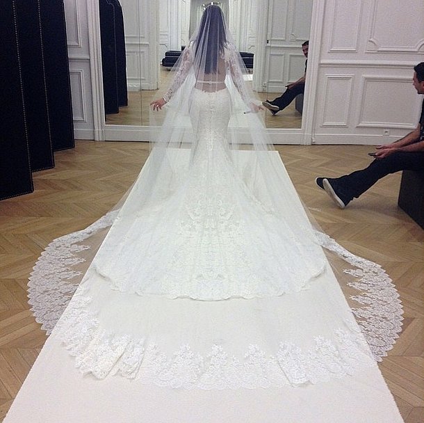 Source-Instagram-user-krisjenner