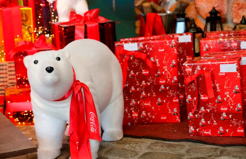 christmasfactorycoca4.jpg