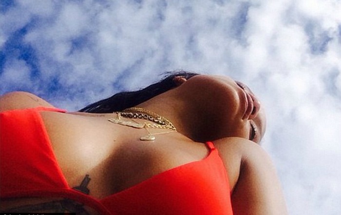 rihanna3