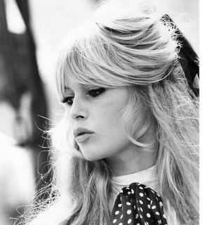 brigitte-bardot-hair-tutorial-640x320