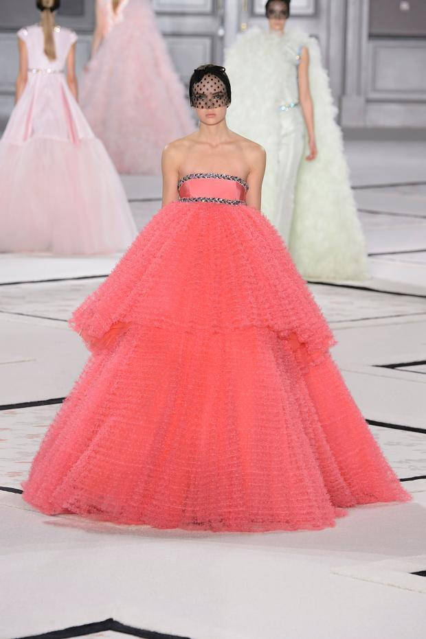 giambattistavallihautecouturespring2015pfw46