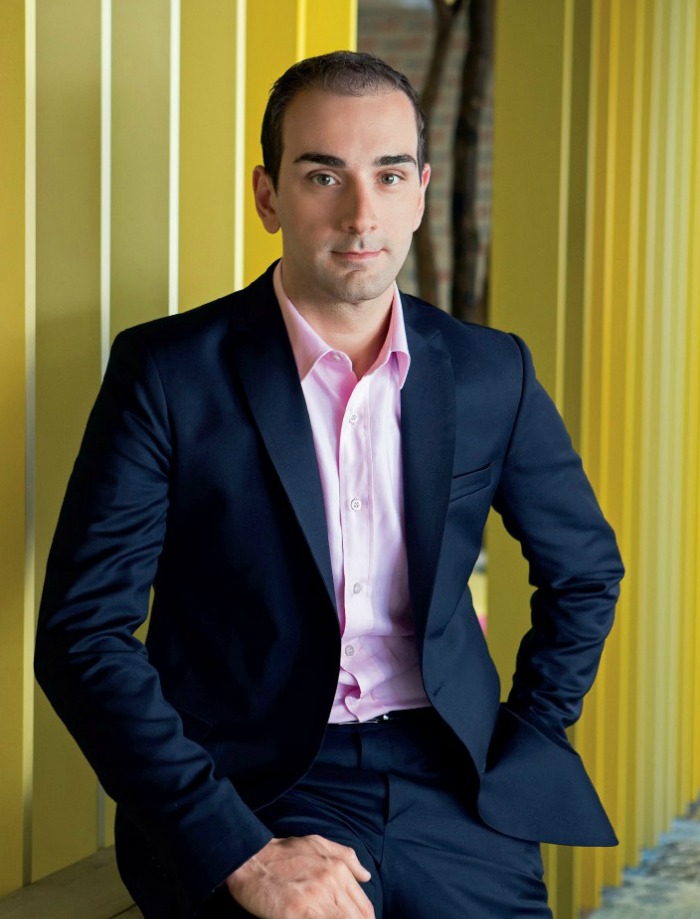 nikos3