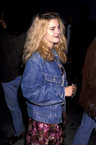 2-blondes-dark-roots.jpg