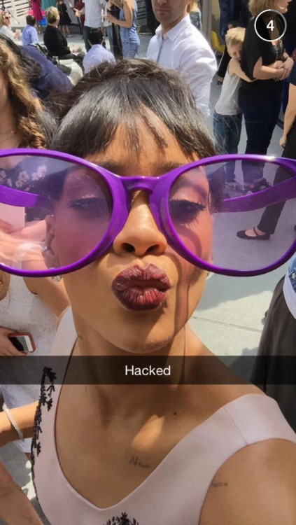 rihanna-snapchat-username.jpg