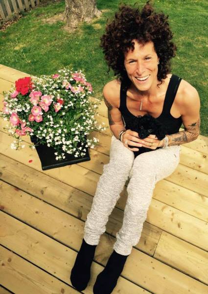 http://www.theimproper.com/wp-content/uploads/2016/02/AndreaConstand-Cosby-front1.jpg