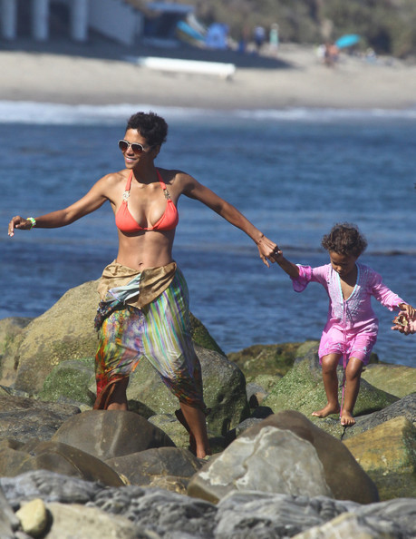 3 halle berry