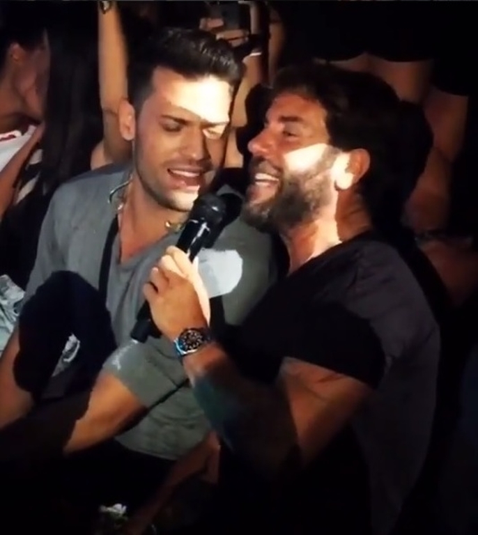 http://www.gossip-tv.gr/media/com_news/galleries/2016/09/06/84659/photos/full/mazo1.jpg