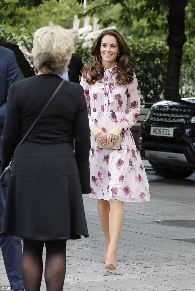 3943C2A000000578-3831705-The Duchess s dress by Kate Spade New York features a pussy bow -a-16 1476145827766