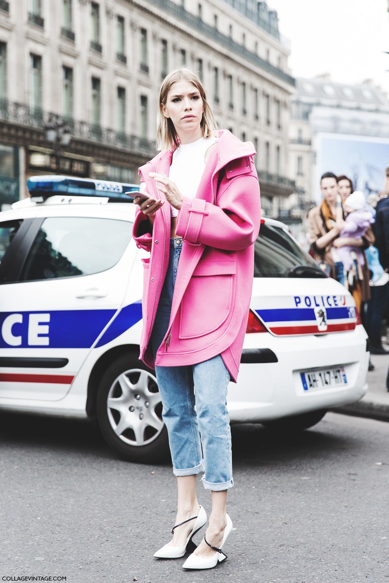 Paris Fashion Week-Fall Winter 2015-Street Style-PFW-Elena Perminova-Jeans-Pink Coat-Black And White-Shoes-Stella McCartney-2-790x1185