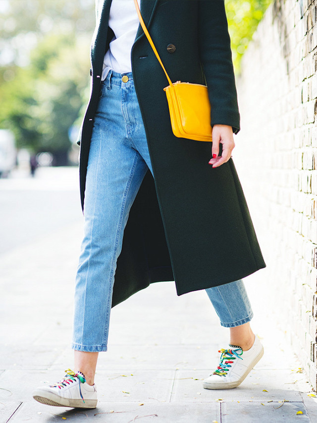 how-to-style-all-of-the-new-jean-trends-when-youre-a-grown-up-1944177-1476884101.640x0c