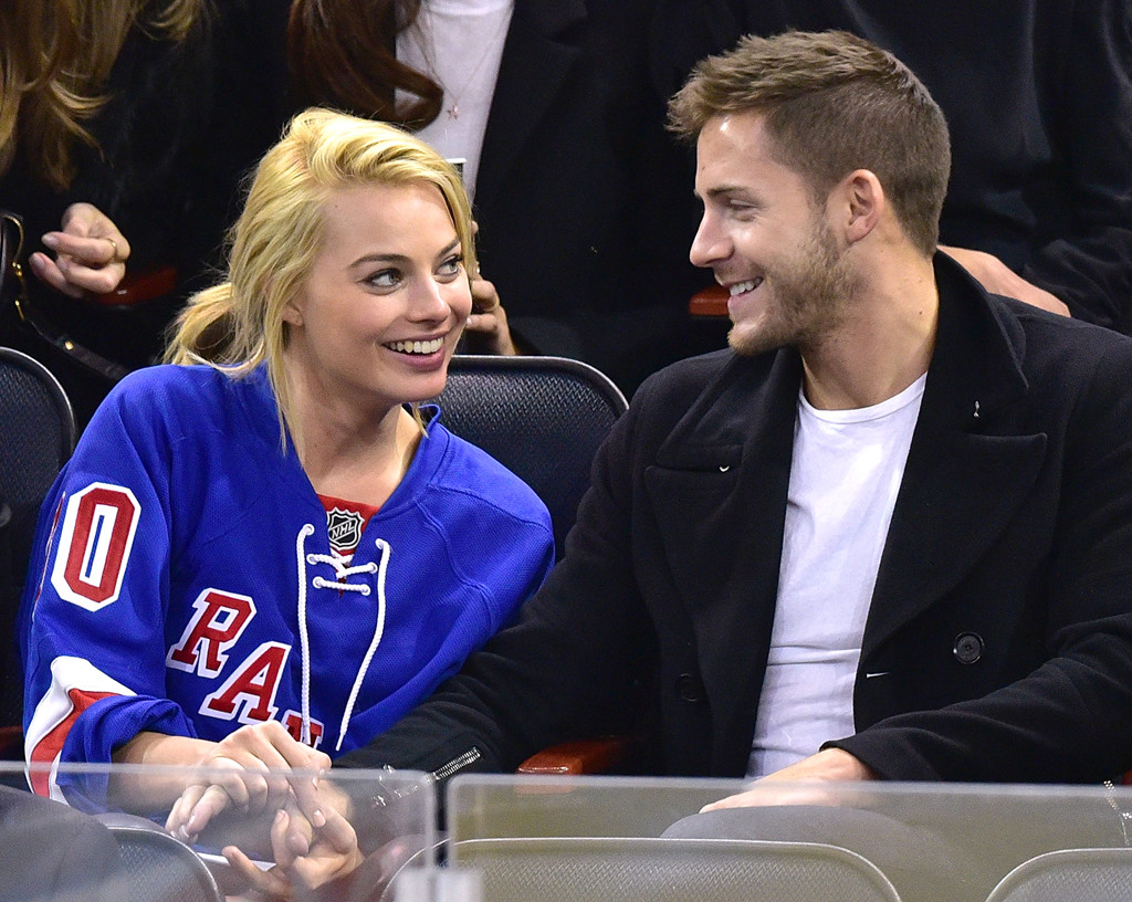 http://akns-images.eonline.com/eol_images/Entire_Site/2016615/rs_1024x816-160715150022-1024.Margot-Robbie-Tom-Ackerley-game.tt.071516.jpg
