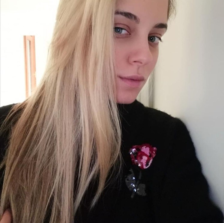 doukissa_nomikou_xrwma_mallia