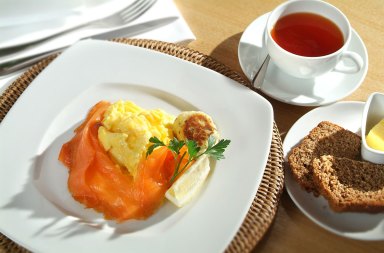 breakfast_eggs_salmon