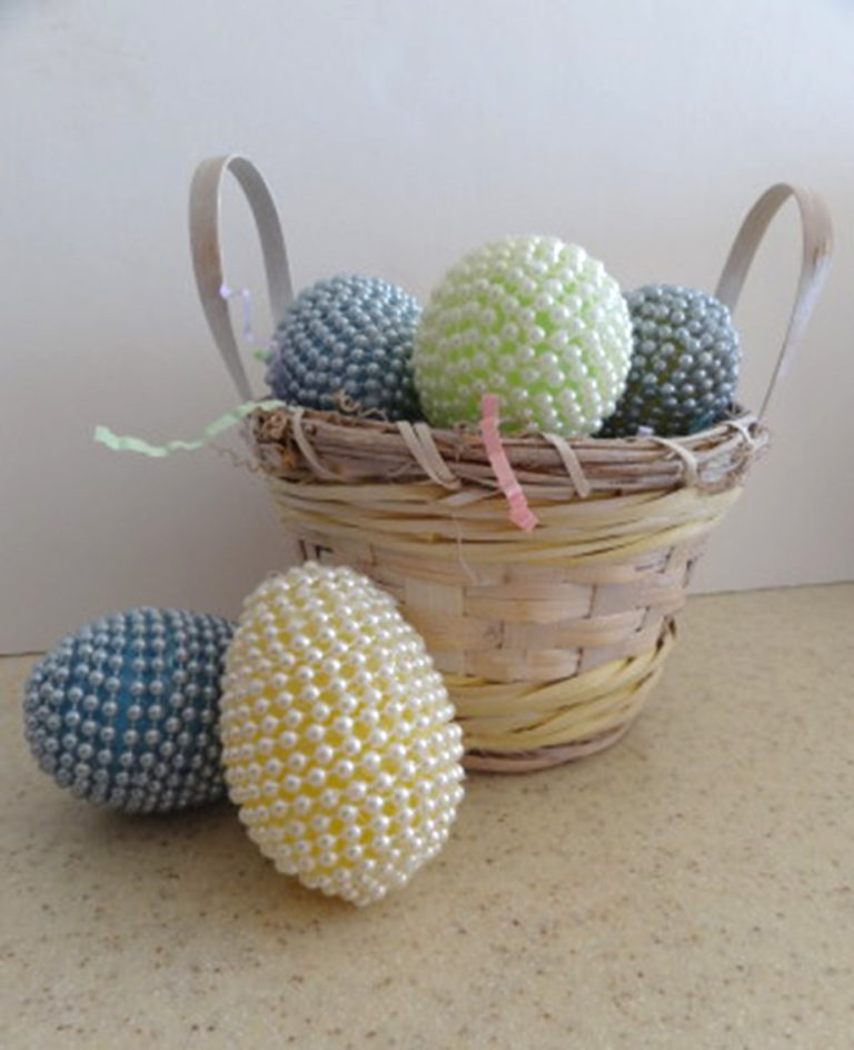 thehomeissue_kitscheasterdecor02-768x944