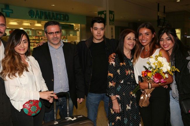 2374_GOGO_FARMAKI_MANOYSOS_FARMAKIS_OLGA_FARMAKI_ME_TIN_MITERA_TIS_1742018