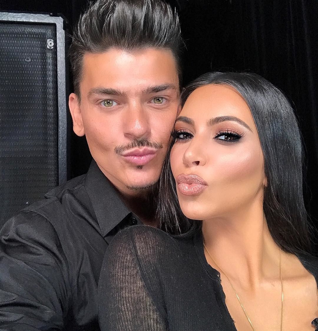 kim kardashian mario selfie