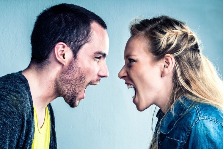 couple-fighting