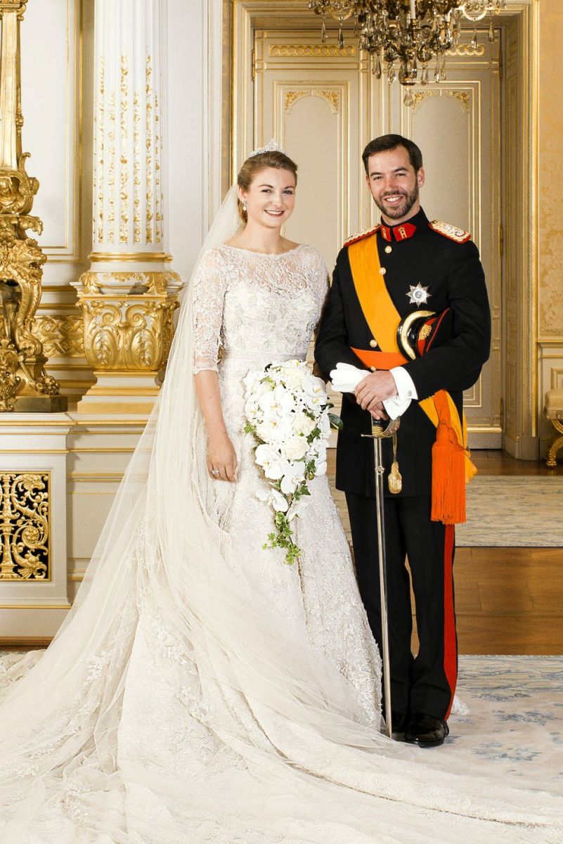 prince-guillaume-of-luxembourg-royal-wedding-dress-1516598001