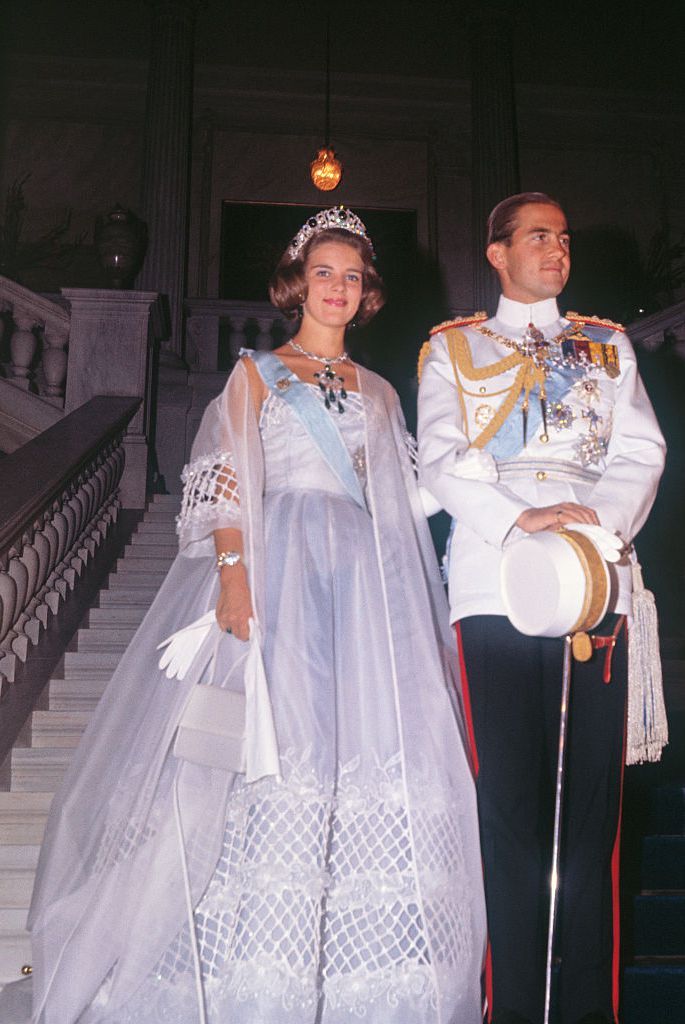 princess-anne-marie-of-denmark-and-king-constantine-ii-of-greece-wedding-dress-1516605541