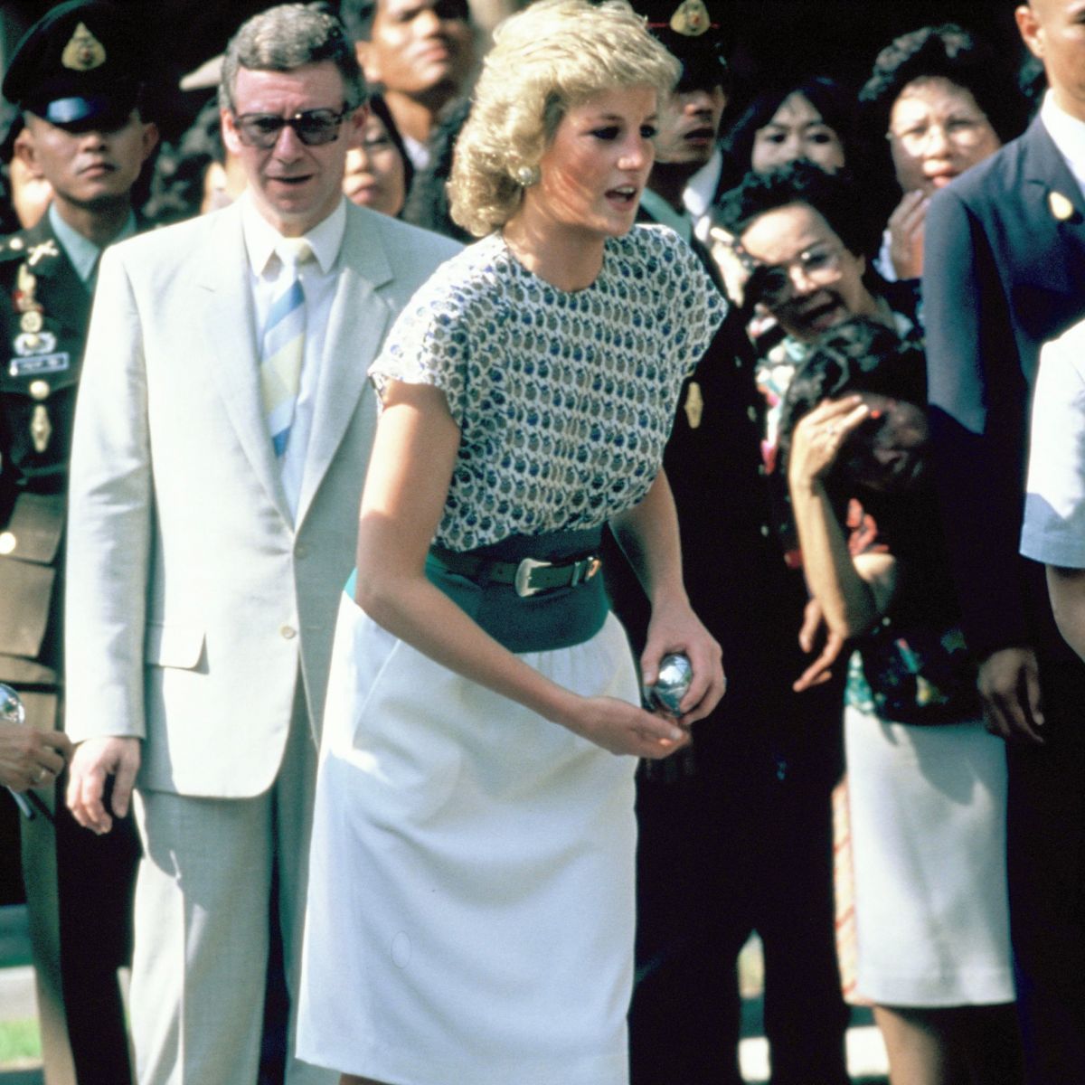Princess-Diana-Shoe-Style