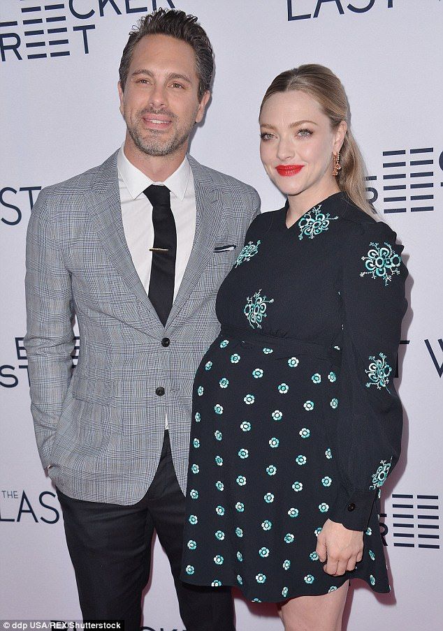 3E9BAECD00000578-4347982-It_s_a_girl_E_has_confirmed_that_Amanda_Seyfried_and_her_husband-m-41_1490413024049