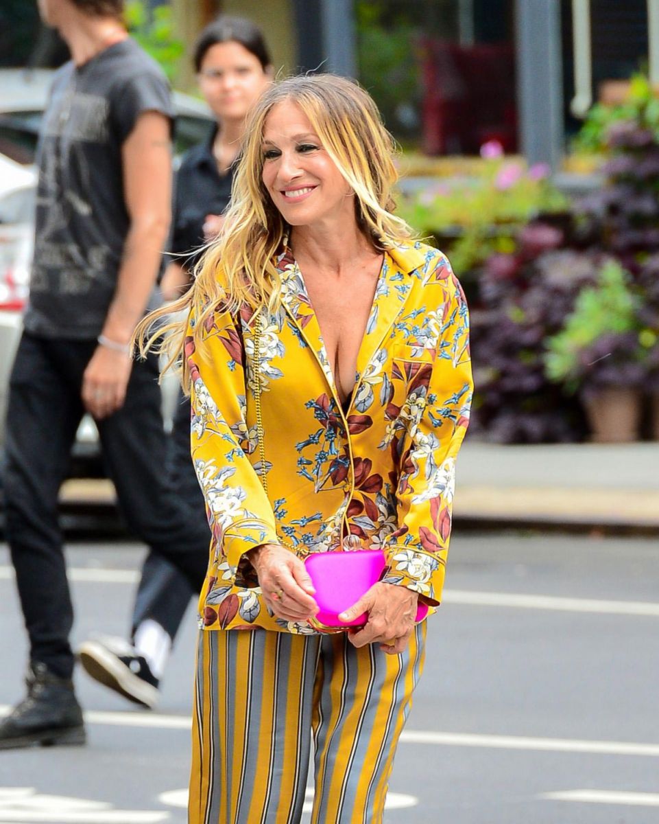 sarah-jessica-parker-at-a-photoshoot-for-intimissimi-in-new-york-2018-08-22-01