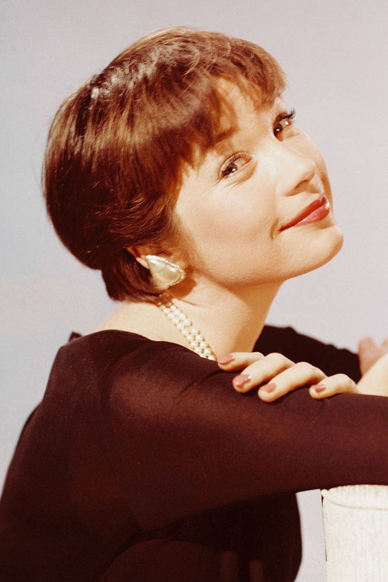 54aae16427111_-_elle-iconic-redheads-shirley-maclaine-xln-xln