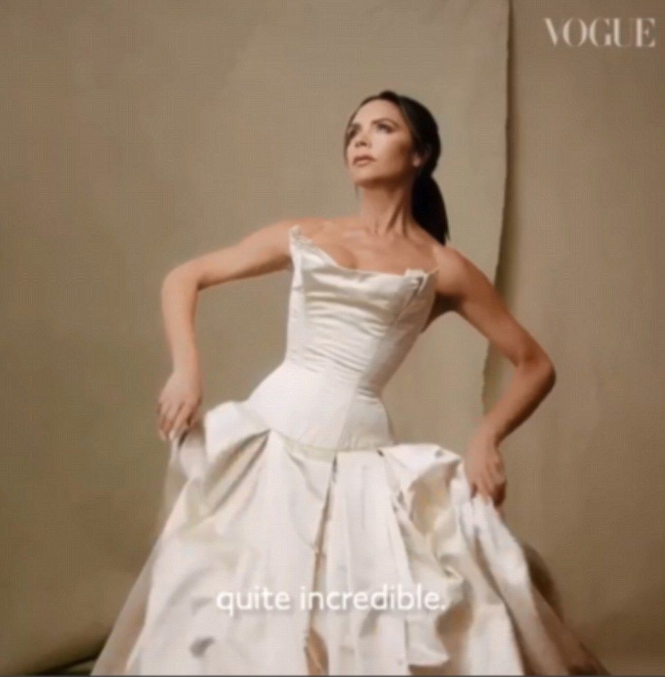 4FAB2BB200000578-6127507-To_the_aisle_Victoria_slipped_back_into_the_Vivienne_Westwood_br-a-20_1536019073621