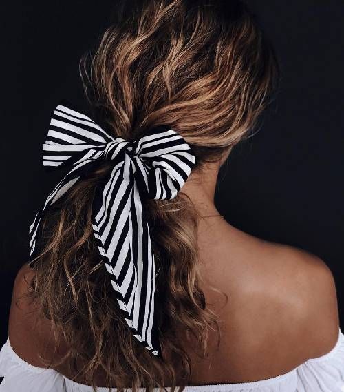 easy-hairstyles-for-long-hair-272860-1542370939136-image.500x0c