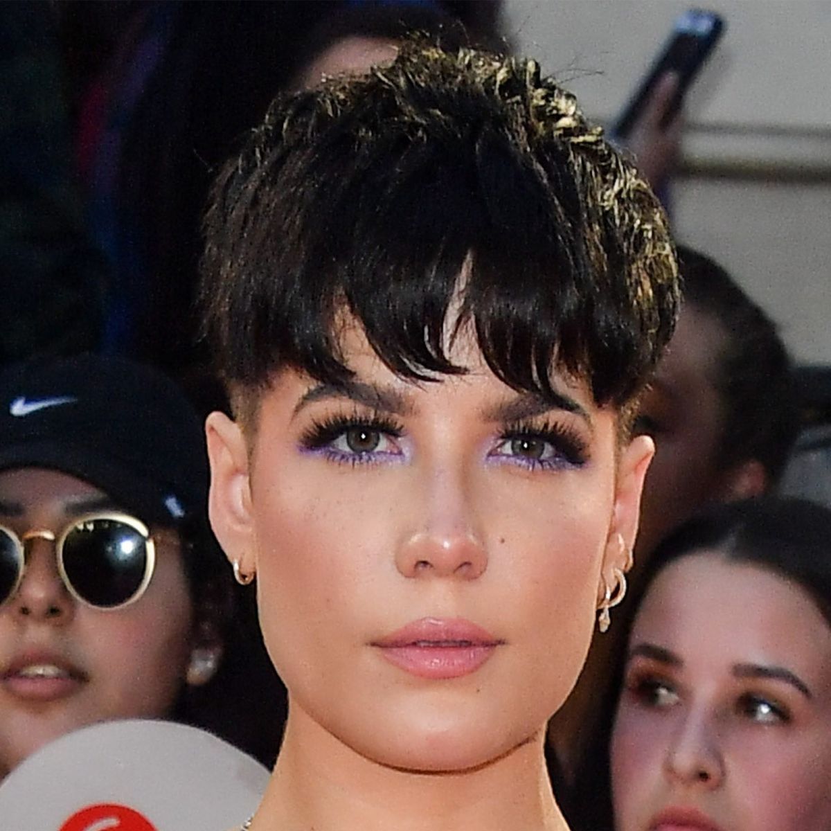 halsey-iHeartRadio-MuchMusic-Video-Awards-purple-underliner