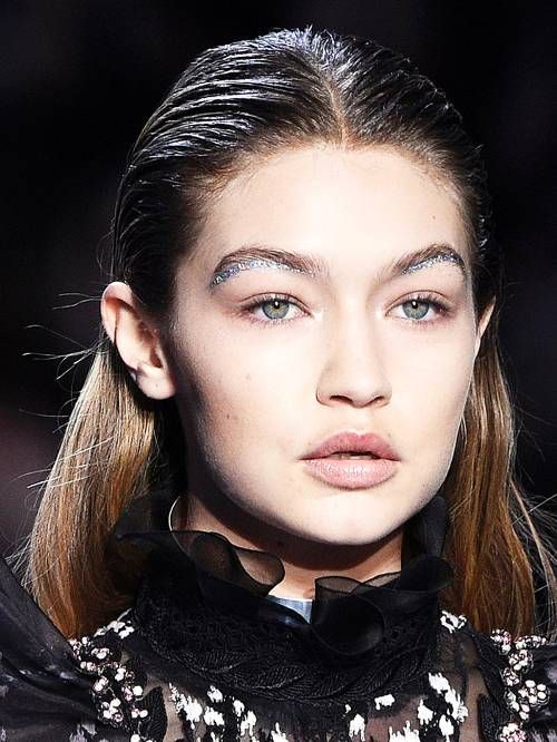 how-to-wear-glitter-makeup-272971-1542990895935-main.500x0c