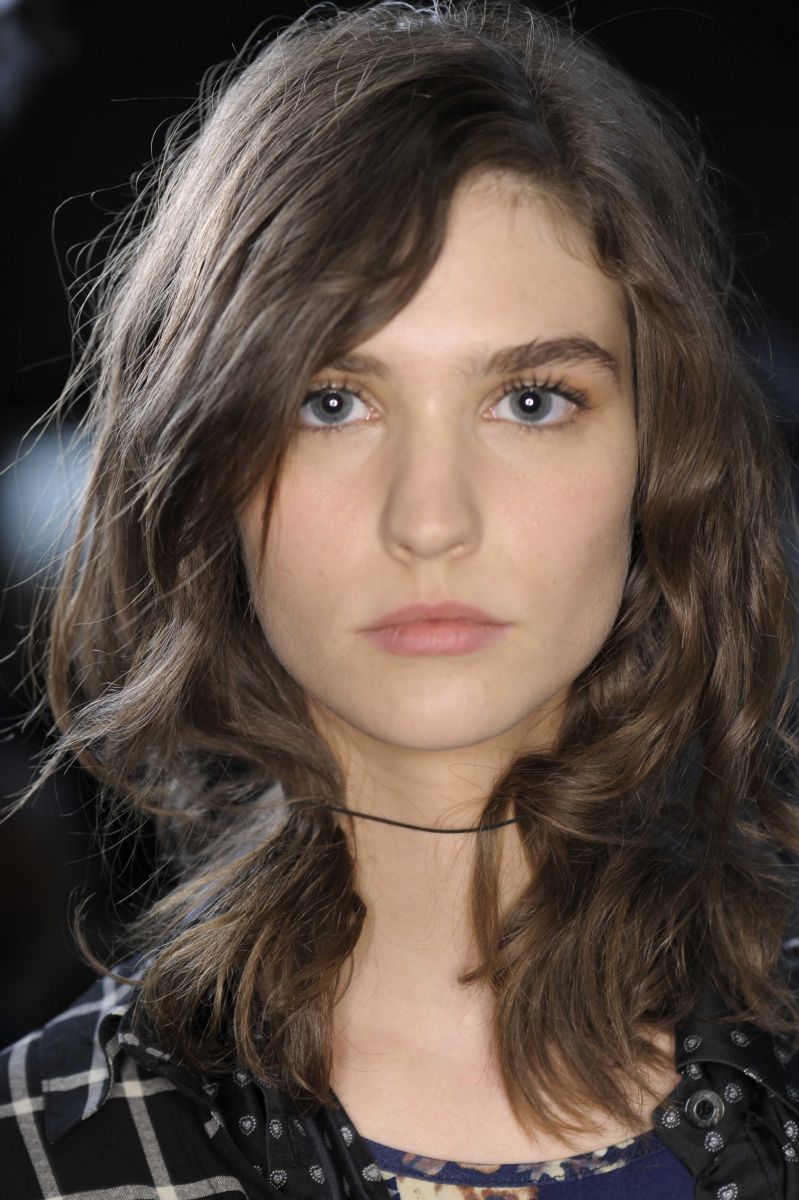 medium-messy-wavy hair