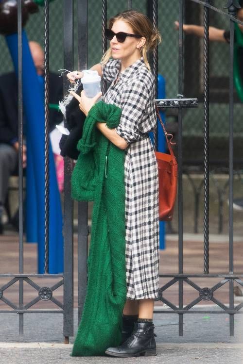 sienna-miller-style-125502-1548163431995-image.500x0c