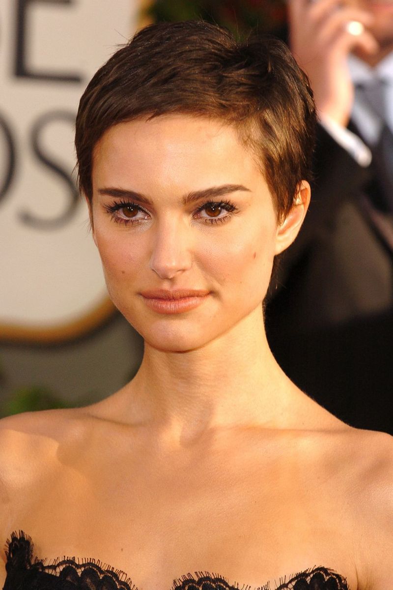hbz-beauty-golden-globes-2006-natalie-portman