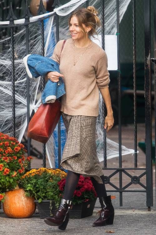 sienna-miller-style-125502-1548163428475-image.500x0c