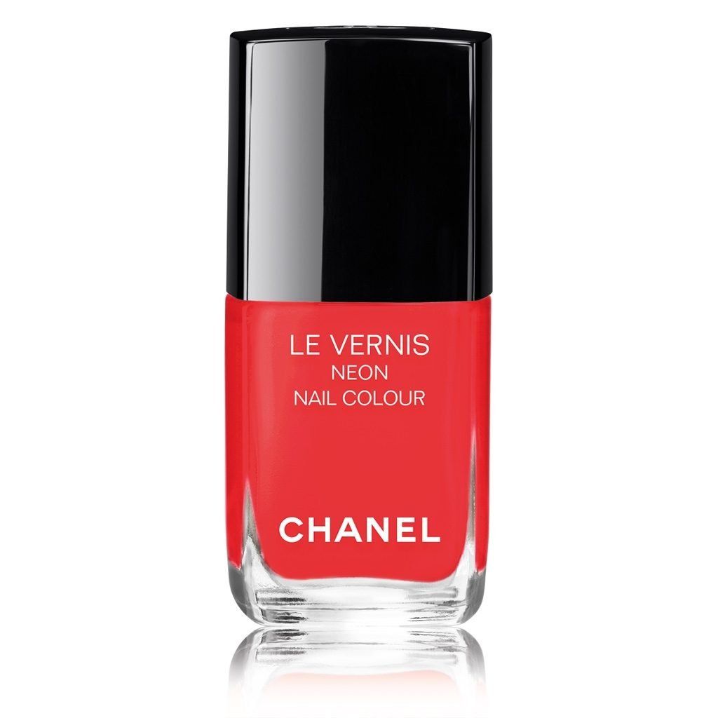 Chanel Le Vernis Neon Nail Colour Scenario
