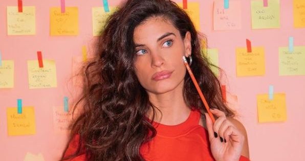 Xristina Mpompa Thn Exete Dei Se Hlikia 18 Etwn Fay S Book